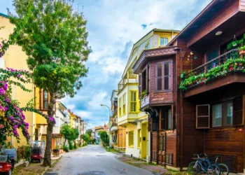 Büyükada Gezilecek Yerler - Tarih, Manzara ve Huzur Dolu 6 Durak!